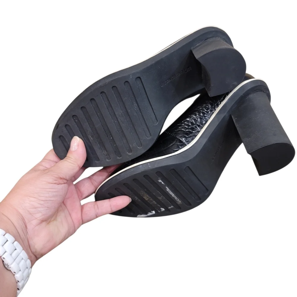 United Nude elevate your